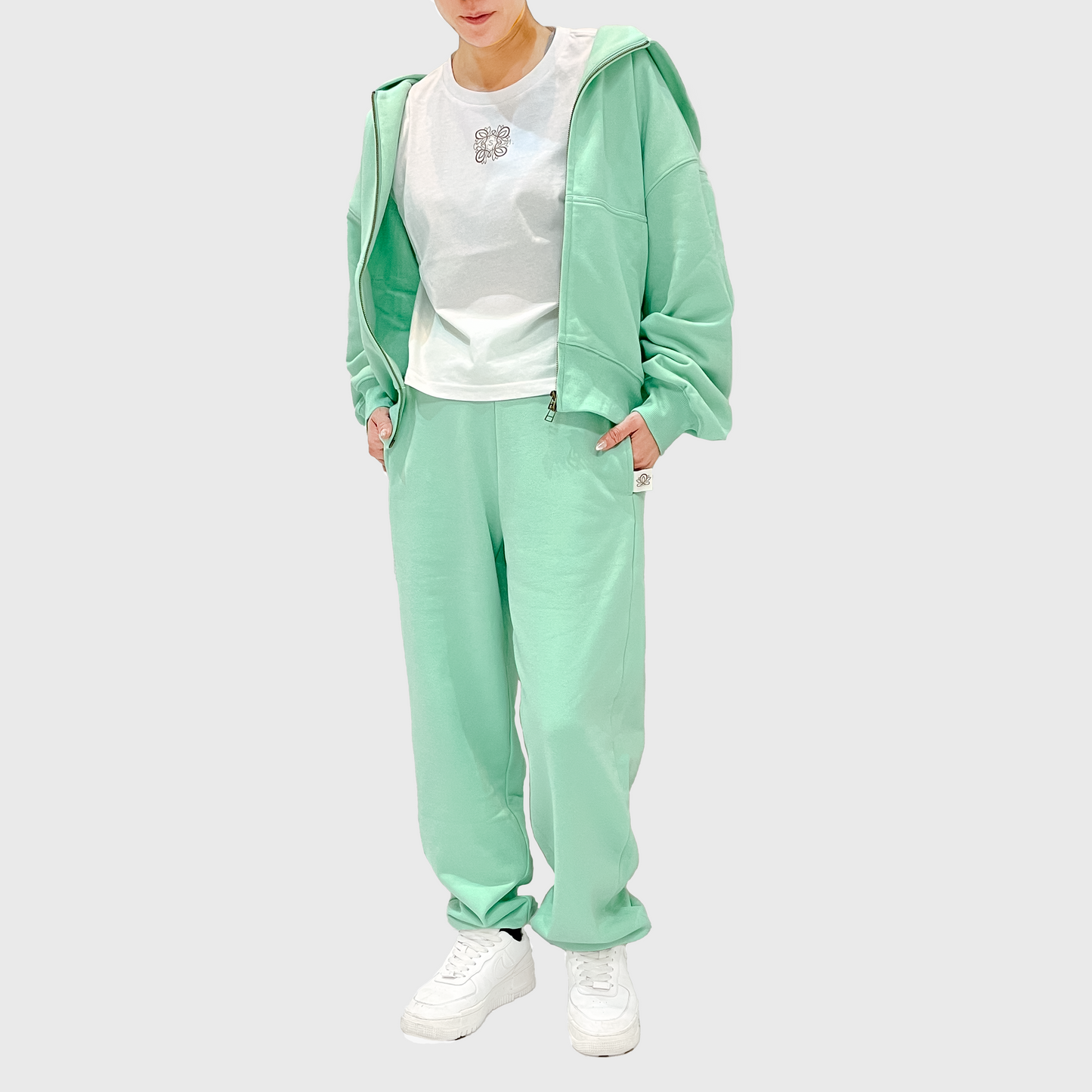 OASYM.オリジナル裏毛パンツ　2色展開